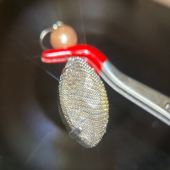 Pear Shaped Pearl Mesh Dangle Earrings - Picture 3 of 4